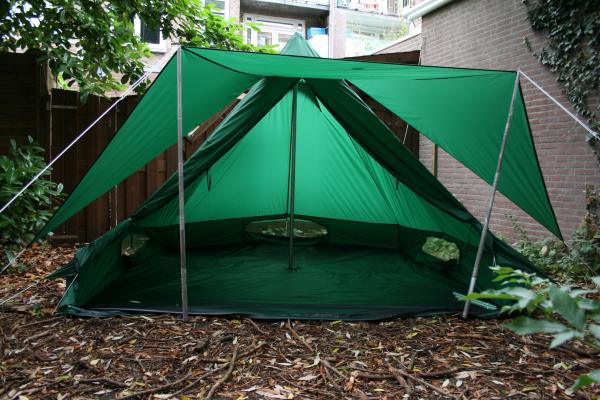 groene kleine tipi